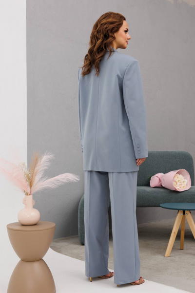 Классический костюм с жакетом и прямыми брюками INVITE 6085 серо-голубой - фото 12