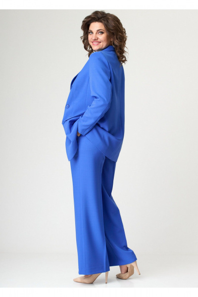 Классические брюки зауженного к низу кроя из текстиля БелЭльСтиль 601-3_08_22 голубой - фото 4