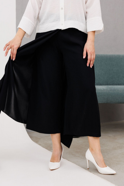 Модный комплект: блуза и брюки-юбка с декоративными элементами Anastasia 1200 молочный/черный - фото 9