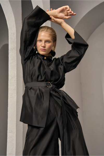 Деловая удлиненная блуза из шелка и хлопка с карманами DEVITA 6008-2 черный - фото 5