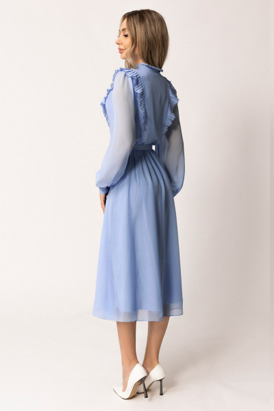 Демисезонное платье с воротником-стойкой и приталенным силуэтом Golden Valley 4861-1 голубой - фото 2