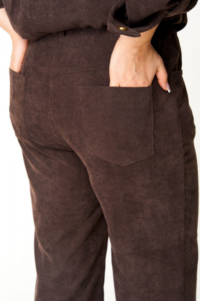 Демисезонный костюм из вельвета с блузой и брюками VI ORO VR-1142-3 шоколад - фото 12