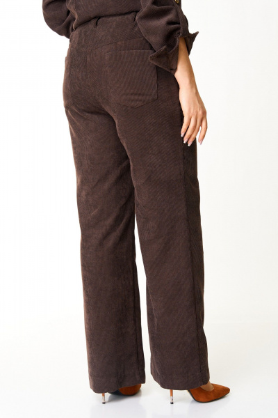 Демисезонный костюм из вельвета с блузой и брюками VI ORO VR-1142-3 шоколад - фото 10