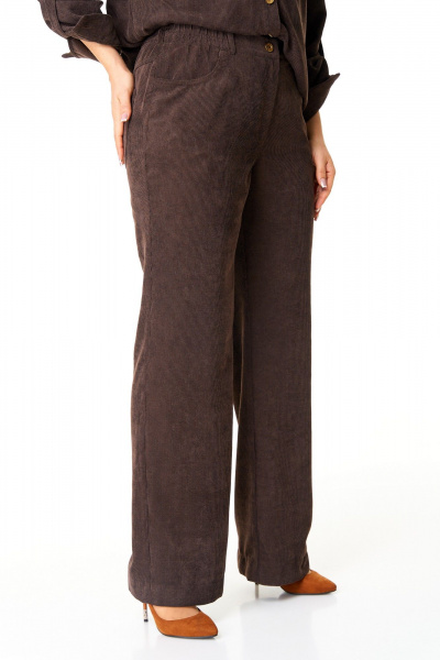 Демисезонный костюм из вельвета с блузой и брюками VI ORO VR-1142-3 шоколад - фото 9