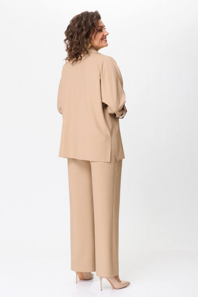 Демисезонный женский костюм с брюками, жилетом и топом Koketka i K 1251 - фото 7