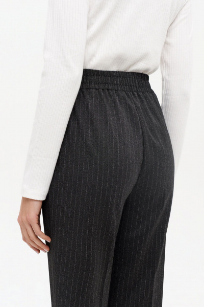 Цветные брюки палаццо из легкого полиэстера с резинкой Nelva 31171 черный полоска - фото 6