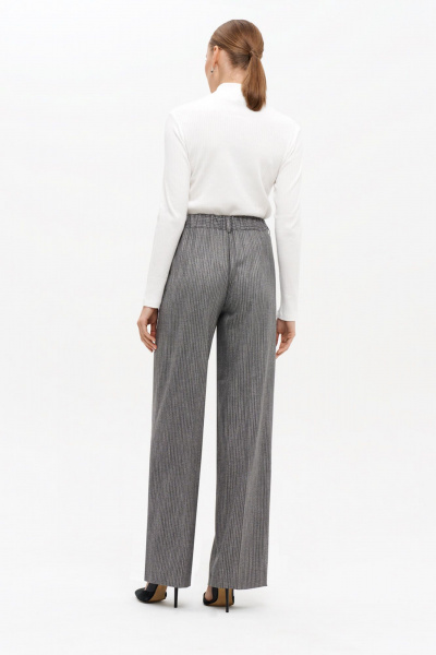 Широкие брюки-палаццо из вискозы с ремнем и стрелками Nelva 31172 серый жаккард - фото 6