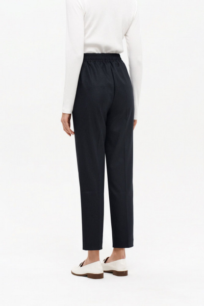 Синие брюки с завязкой и стрелками, классический фасон Nelva 31174 темно-синий - фото 5