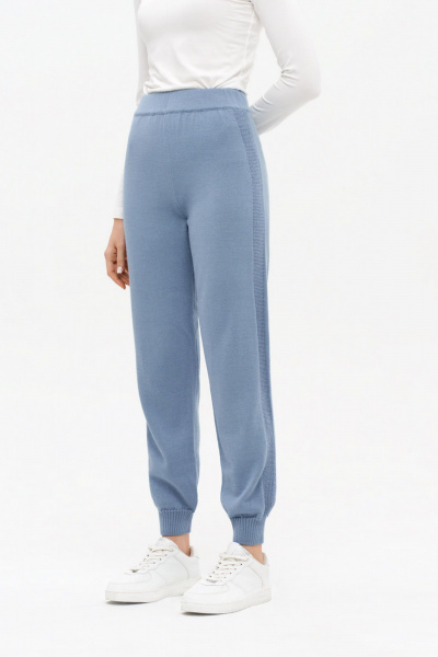 Вязаные брюки с лампасами на резинке, зауженные снизу Nelva 3954 голубой - фото 3