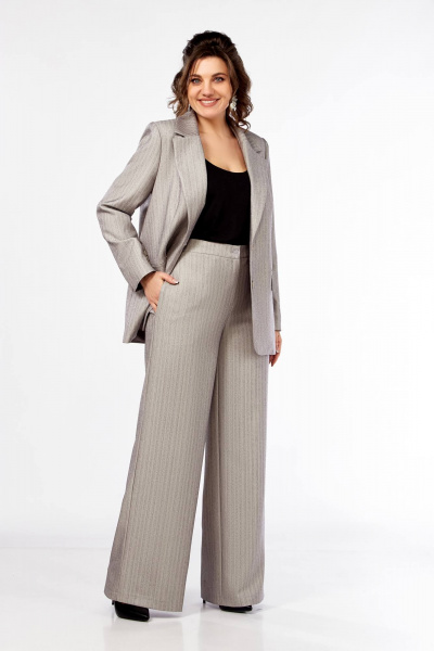 Стильный деловой костюм из текстиля в елочку с поясом Ольга Стиль С-903 светло-серый - фото 6