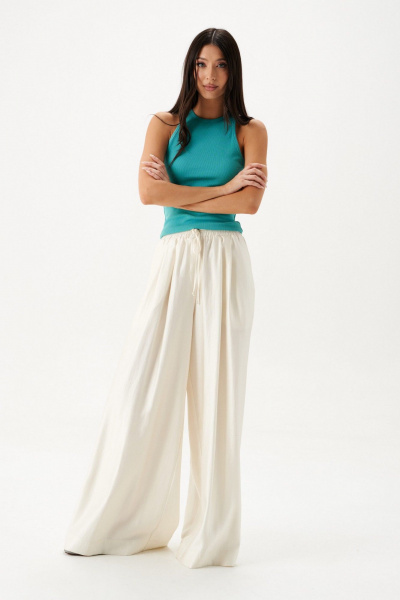 Полуприлегающий трикотажный топ из фактурного полотна ANNETE A723/1 - фото 4