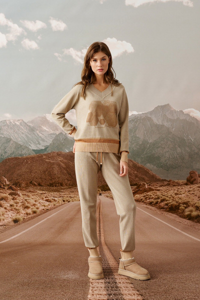 Бежевый свободный джемпер из вязаного трикотажа Barbara Geratti С1212В BG т.песок/золото - фото 3