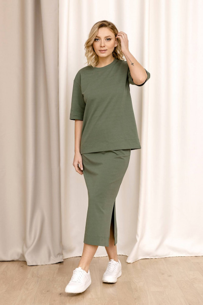 Летний костюм из трикотажа с блузкой и юбкой трапеции Romgil РП0017-ХЛ4 темно-зеленый - фото 1