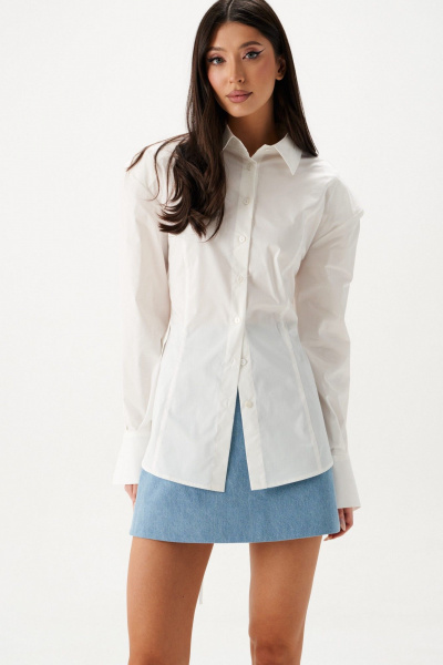 Белая хлопковая рубашка с рельефами и подплечниками ANNETE A2089 - фото 2