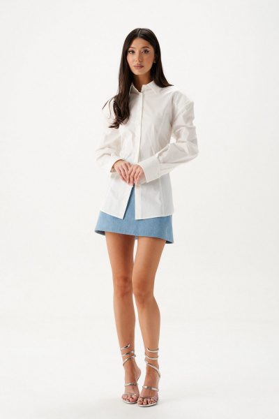 Белая хлопковая рубашка с рельефами и подплечниками ANNETE A2089 - фото 6