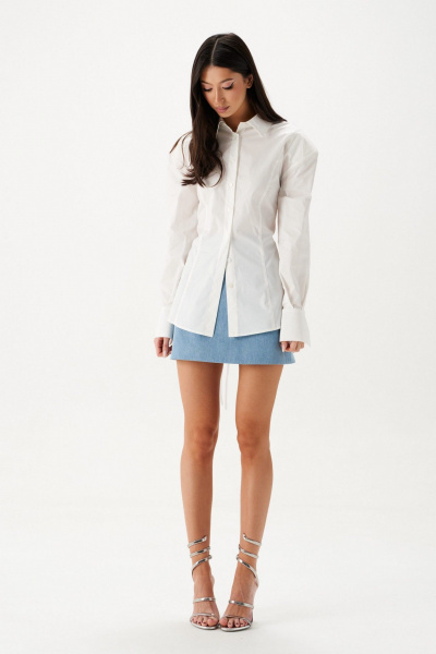 Белая хлопковая рубашка с рельефами и подплечниками ANNETE A2089 - фото 4