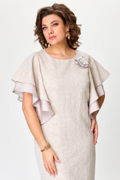 Женское нарядное платье из жаккарда с воланами на рукавах и съемным цветком Bonna Image 963 бежевый - фото 9