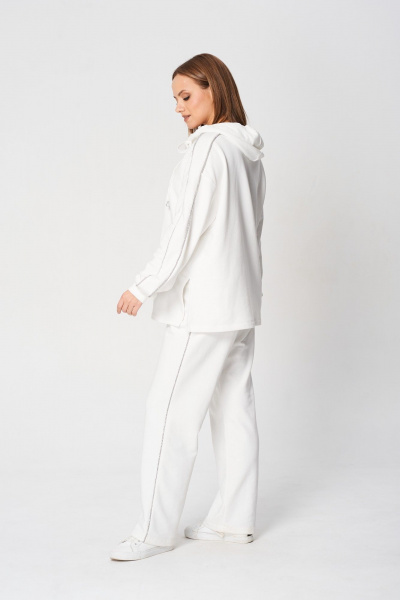 Демисезонный спортивный комплект из трикотажа с капюшоном и карманами Диомант 2039 молочный - фото 5
