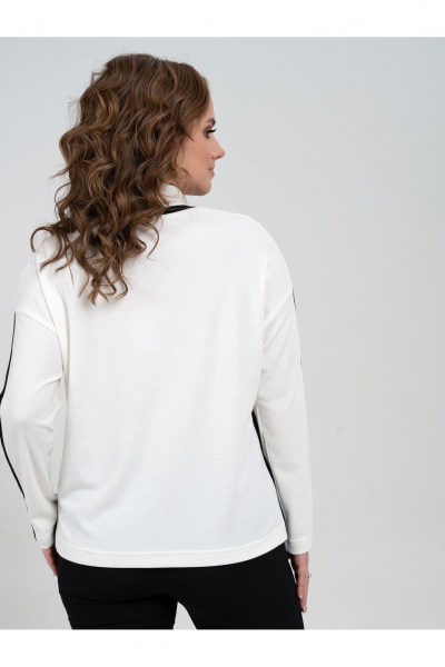 Демисезонный трикотажный джемпер свободного силуэта на каждый день Пинск-Стиль 210 белый - фото 4