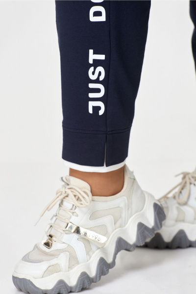 Костюм из трикотажа: бомбер и зауженные брюки спорт-шик Bonna Image 889 синий - фото 13