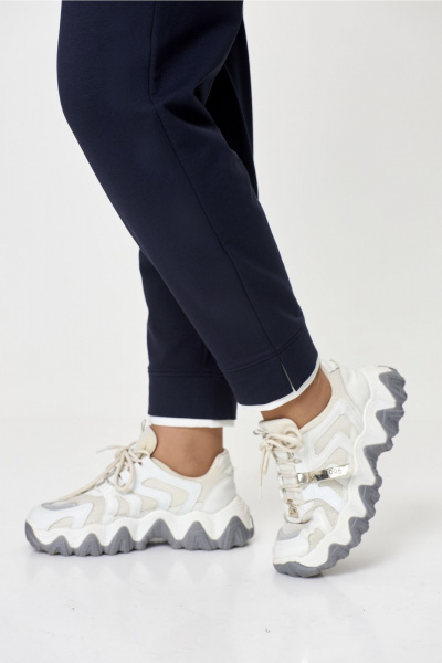 Костюм из трикотажа: бомбер и брюки зауженные с карманами Bonna Image 889-1/1 синий - фото 10