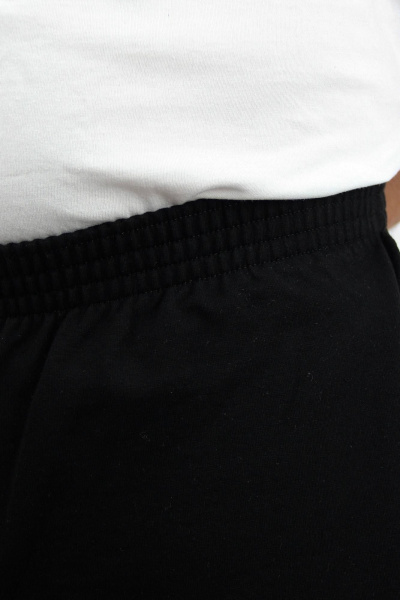 Черные трикотажные шорты с карманами и широким кроем Полесье С8454-23 4С0666-Д43 170,176 черный - фото 4