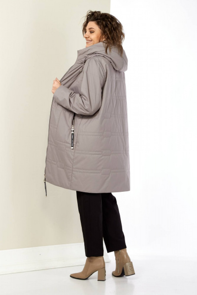 Серая демисезонная куртка с утеплителем и капюшоном Shetti 2180 пудра - фото 3