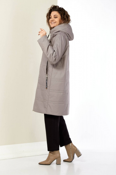 Серая демисезонная куртка с утеплителем и капюшоном Shetti 2180 пудра - фото 2