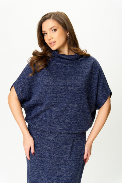 Свободная трикотажная блуза на плечо для повседневных образов AXXA 144 - фото 5