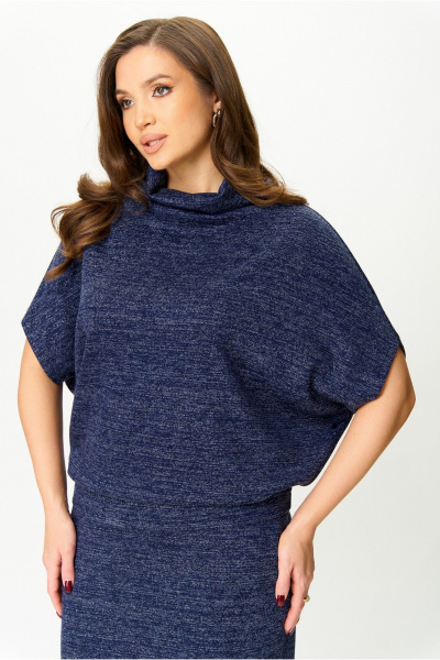 Свободная трикотажная блуза на плечо для повседневных образов AXXA 144 - фото 1