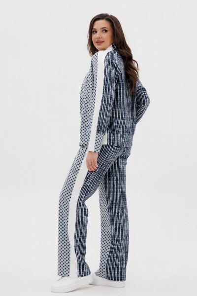 Мерцающий демисезонный комплект из брюк и джемпера Fantazia Mod 5064 голубой - фото 3