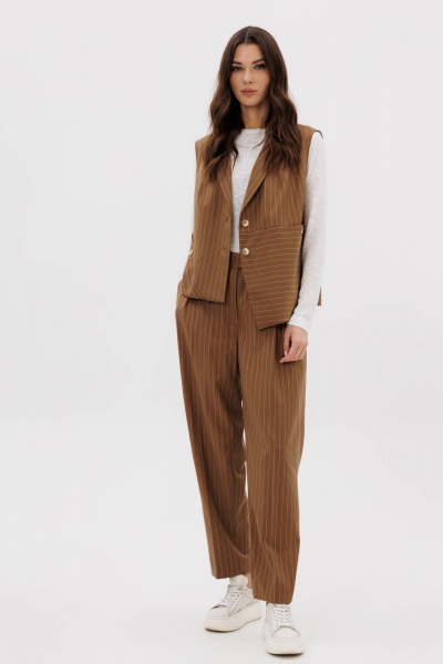 Демисезонный костюм с жилетом и зауженными брюками Fantazia Mod 5028 - фото 6