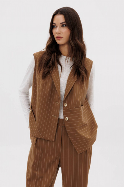 Демисезонный костюм с жилетом и зауженными брюками Fantazia Mod 5028 - фото 3