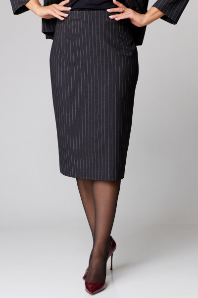 Деловой комплект жакет и юбка из полосатого текстиля Мишель стиль 1215 темно-серый - фото 6