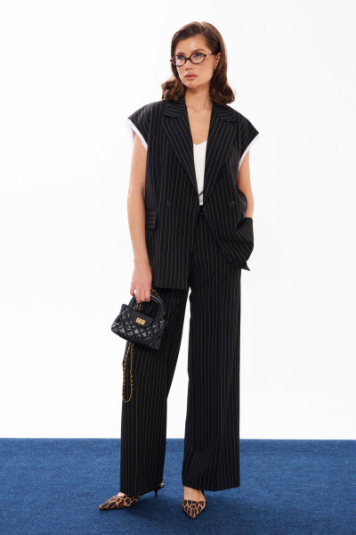 Черные классические брюки со вставками и вытачками Панда 12763 черный - фото 1