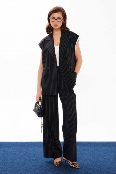 Черные классические брюки со вставками и вытачками Панда 12763 черный - фото 2