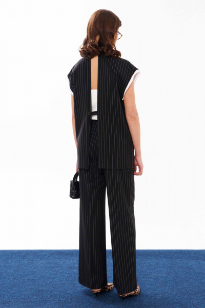 Черные классические брюки со вставками и вытачками Панда 12763 черный - фото 4