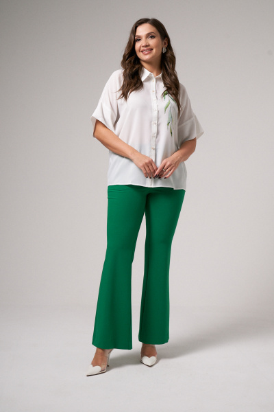 Зеленые брюки из текстиля с прорезными карманами Панда 156260w зеленый - фото 1