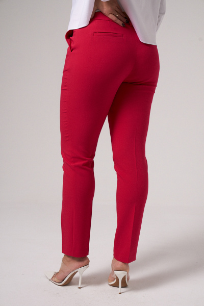 Демисезонные текстильные брюки с поясом и классической посадкой Панда 159860w фуксия - фото 3