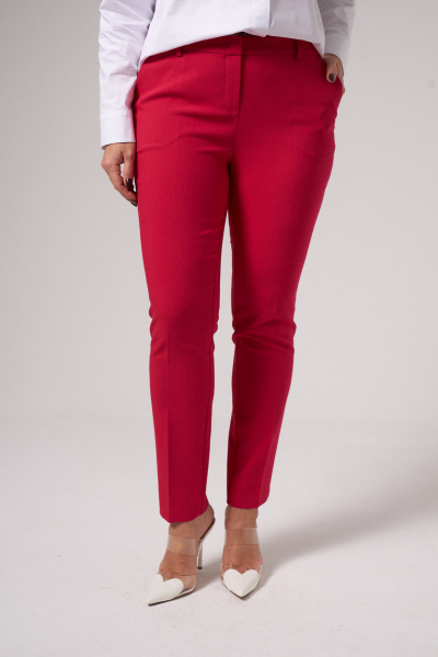 Демисезонные текстильные брюки с поясом и классической посадкой Панда 159860w фуксия - фото 4