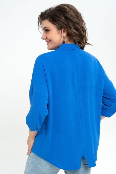 Длинная свободная блуза из текстиля с кокеткой Пинск-Стиль 3076 голубой - фото 7