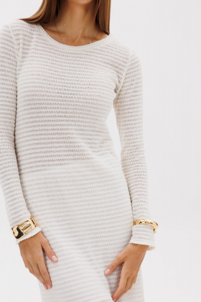 Макси платье из кружевного трикотажа с юбкой на резинке THE NAME 2372 молочный - фото 2