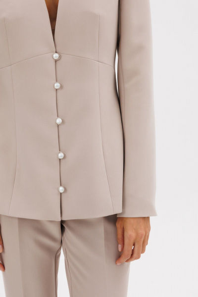 Бежевый костюм из текстиля: жакет и расклешенные брюки THE NAME 2383 - фото 5