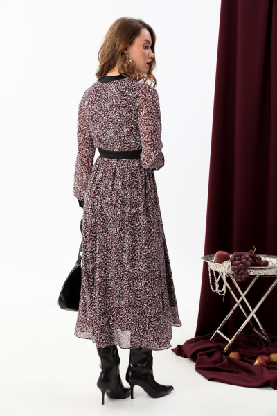 Приталенное платье с бюстгальтером и поясом из текстиля NikVa 941-1 винная абстракция - фото 8