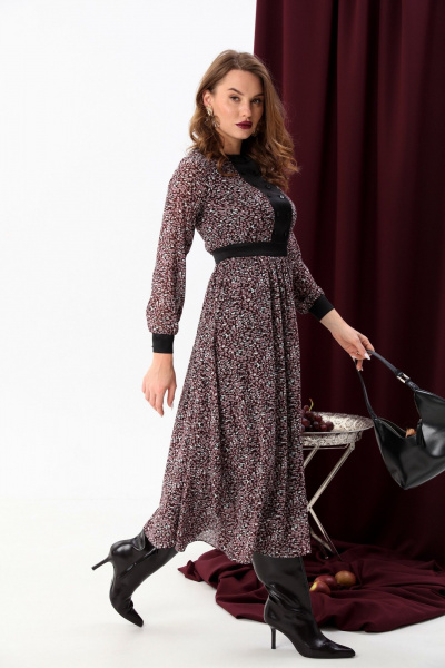 Приталенное платье с бюстгальтером и поясом из текстиля NikVa 941-1 винная абстракция - фото 7