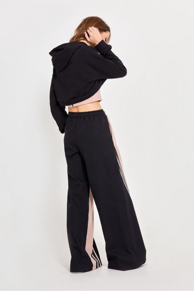 Черный джемпер с капюшоном и асимметричной линией низа Rivoli 3095 - фото 4