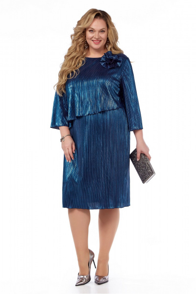 Платье нарядное прямое из плиссе с цветком и рукавом ¾ LaKona 11645 лазурный - фото 2