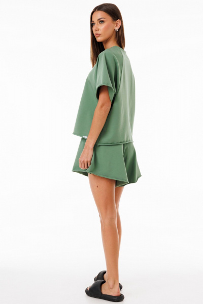 Комфортный спортивный костюм из трикотажа с шортами и джемпером Kivviwear 42674268.04 - фото 8