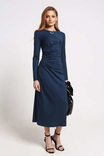 Платье из эластичного текстиля с сборкой по талии MilMil 1167-2 синее - фото 5
