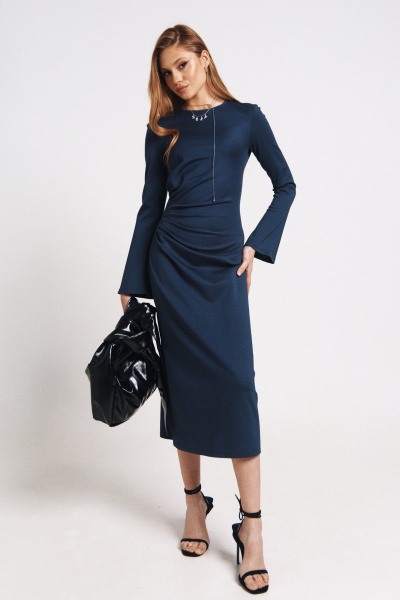 Платье из эластичного текстиля с сборкой по талии MilMil 1167-2 синее - фото 4